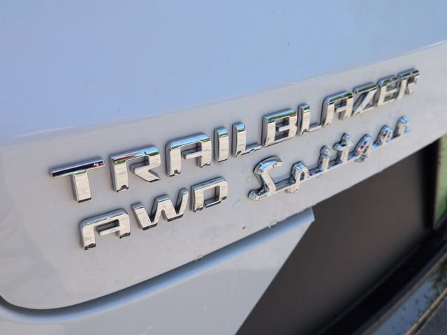 Used 2023 Chevrolet TrailBlazer ACTIV w/ Sun and Liftgate Package AWD/4WD image 35