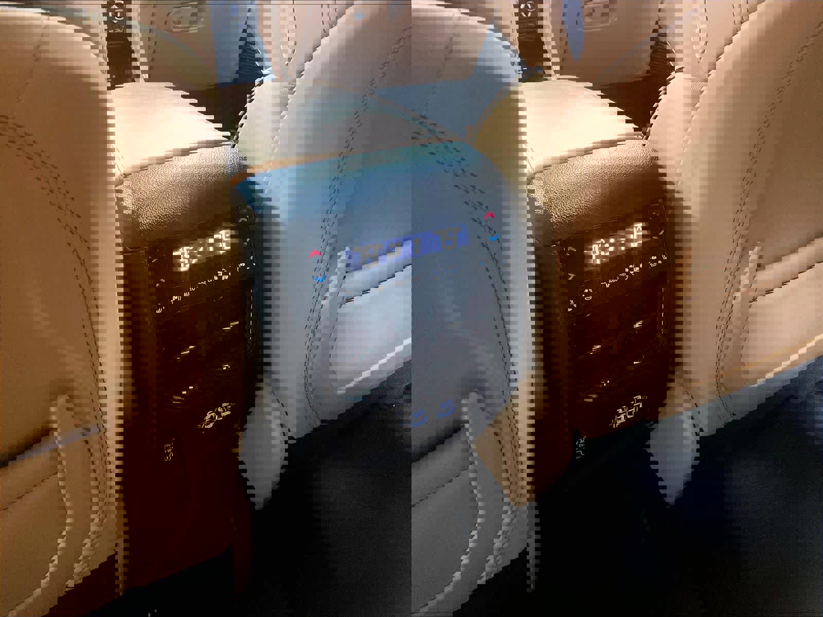 Used 2023 Jeep Grand Cherokee Summit image 29