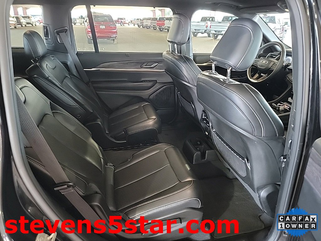 Used 2024 Jeep Grand Cherokee L Limited w/ Luxury Tech Group II image 7