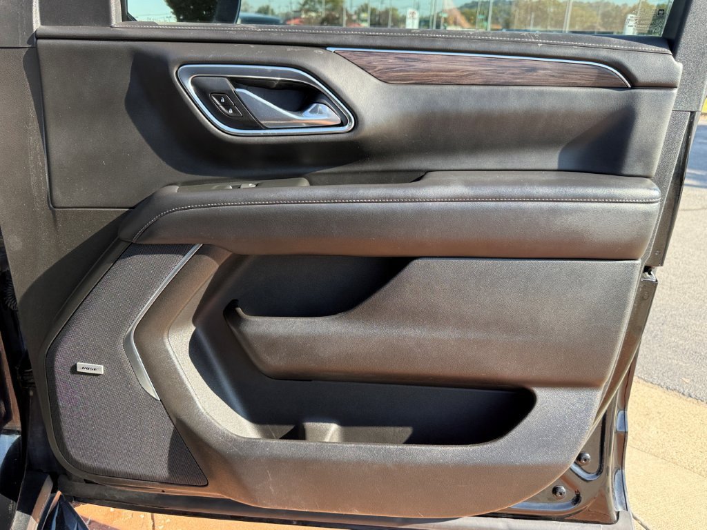Used 2021 Chevrolet Suburban LT AWD/4WD image 22