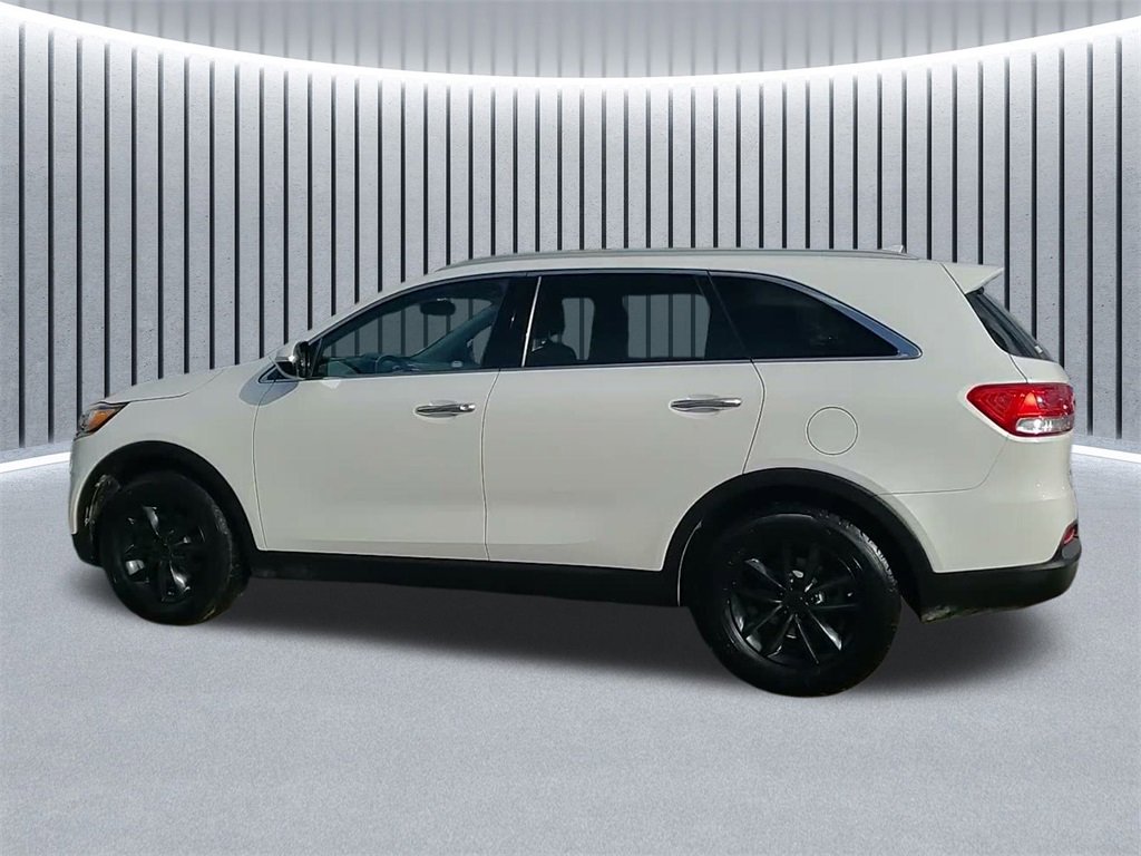 Used 2017 Kia Sorento LX w/ LX V6 Convenience Package image 14