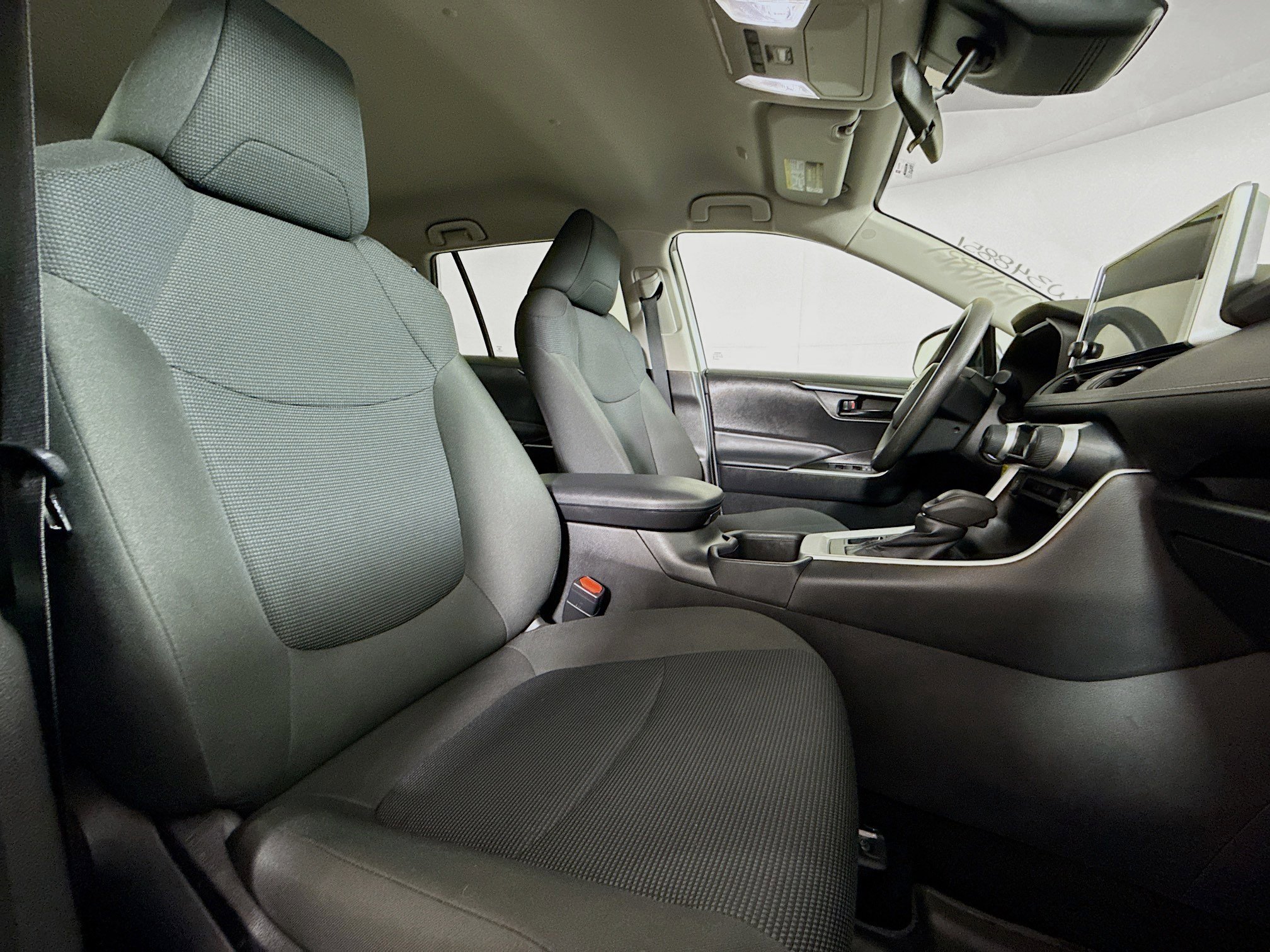 Certified 2023 Toyota RAV4 LE image 24