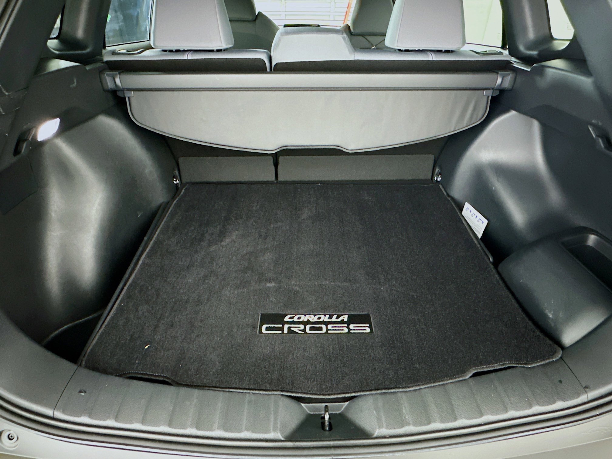 Used 2024 Toyota Corolla Cross SE w/ Moonroof Package image 31