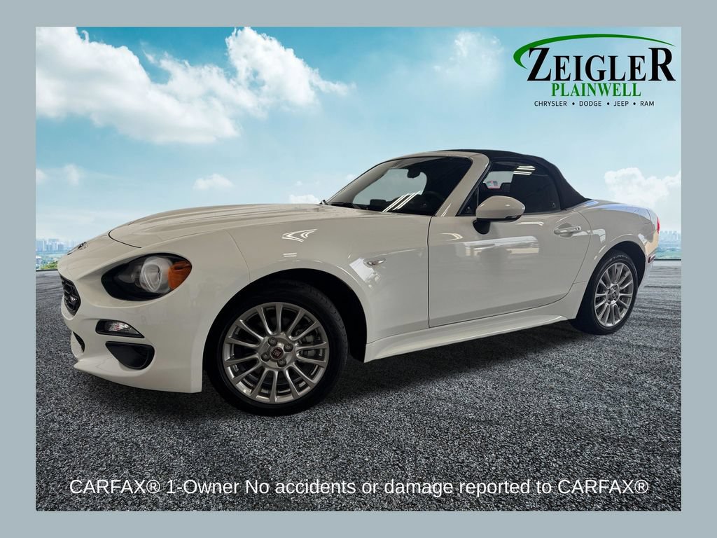 Used 2020 FIAT 124 Spider Classica w/ Technology Group RWD image 1