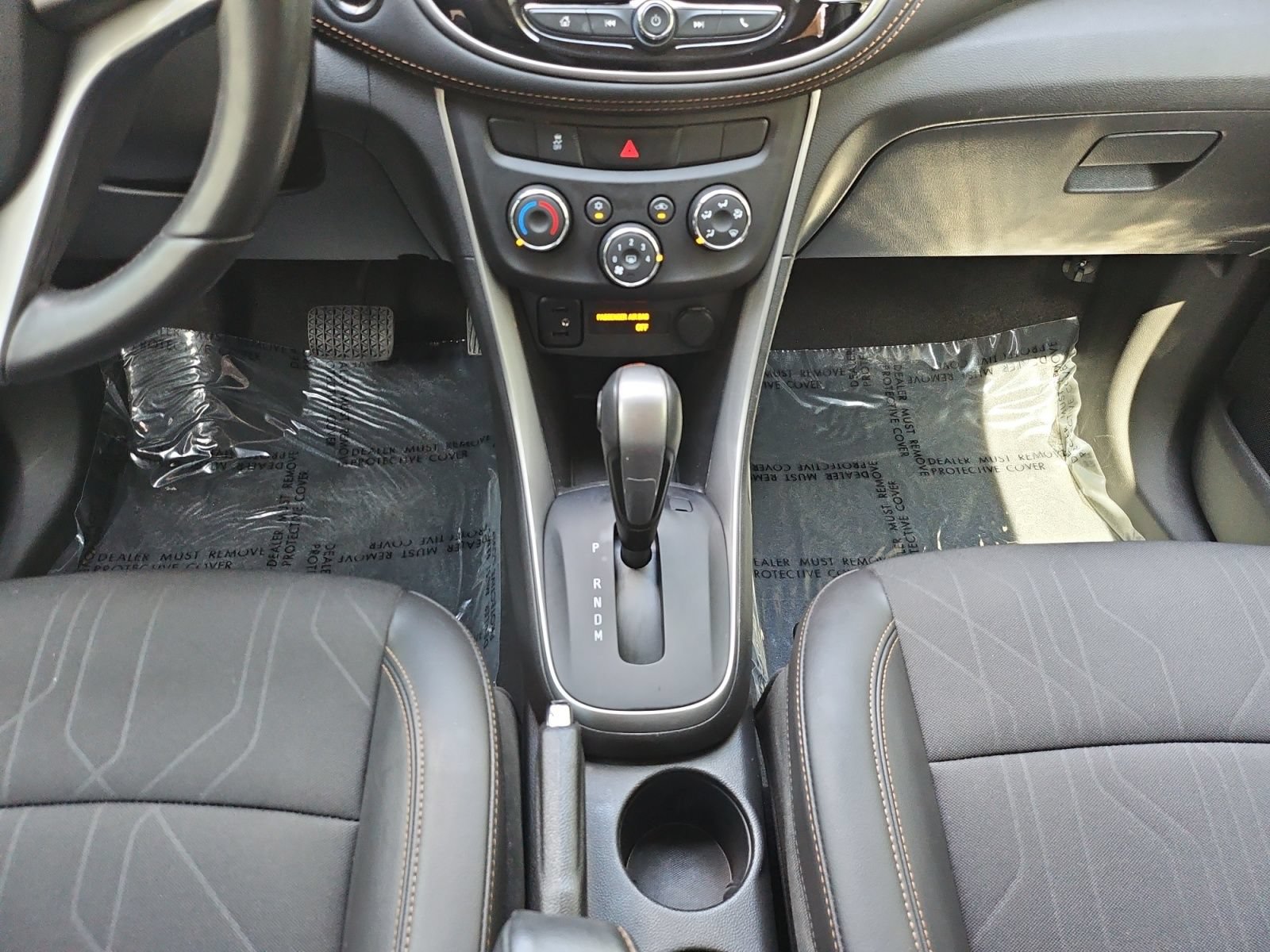 Used 2022 Chevrolet Trax LT w/ LT Convenience Package AWD/4WD image 25