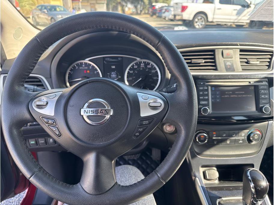 Used 2017 Nissan Sentra SR Turbo w/ SR Turbo Premium Package FWD image 12
