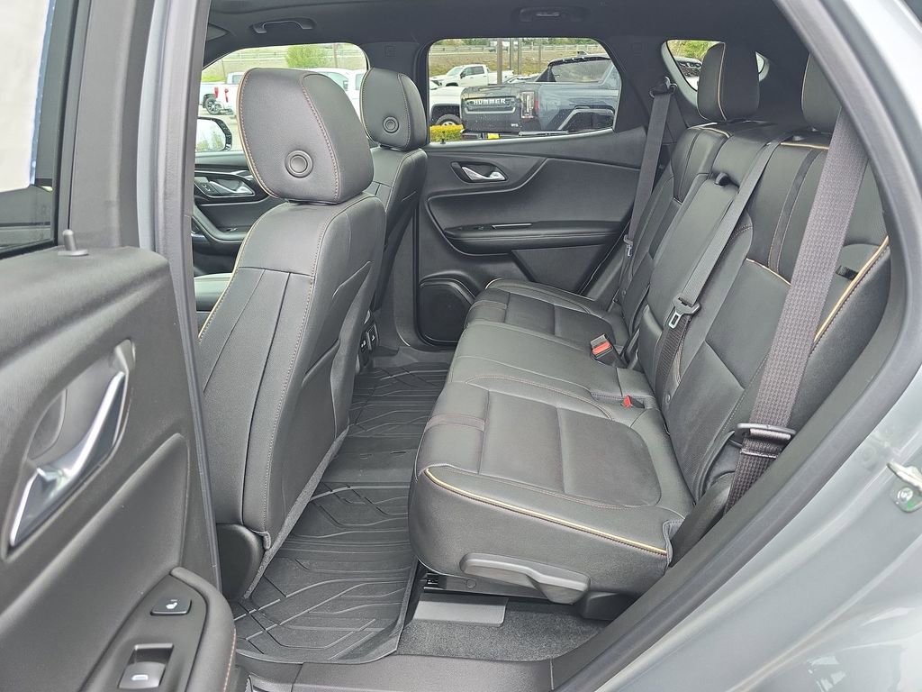 New 2025 Chevrolet Blazer Premier w/ Driver Confidence II Package AWD/4WD image 32