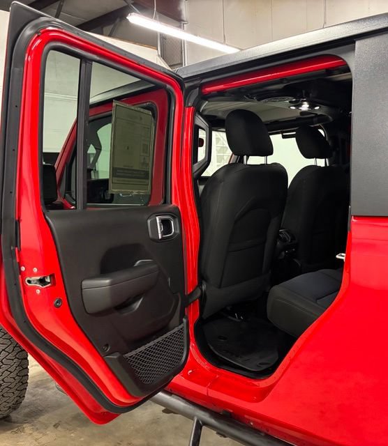 Used 2022 Jeep Gladiator Sport AWD/4WD image 23