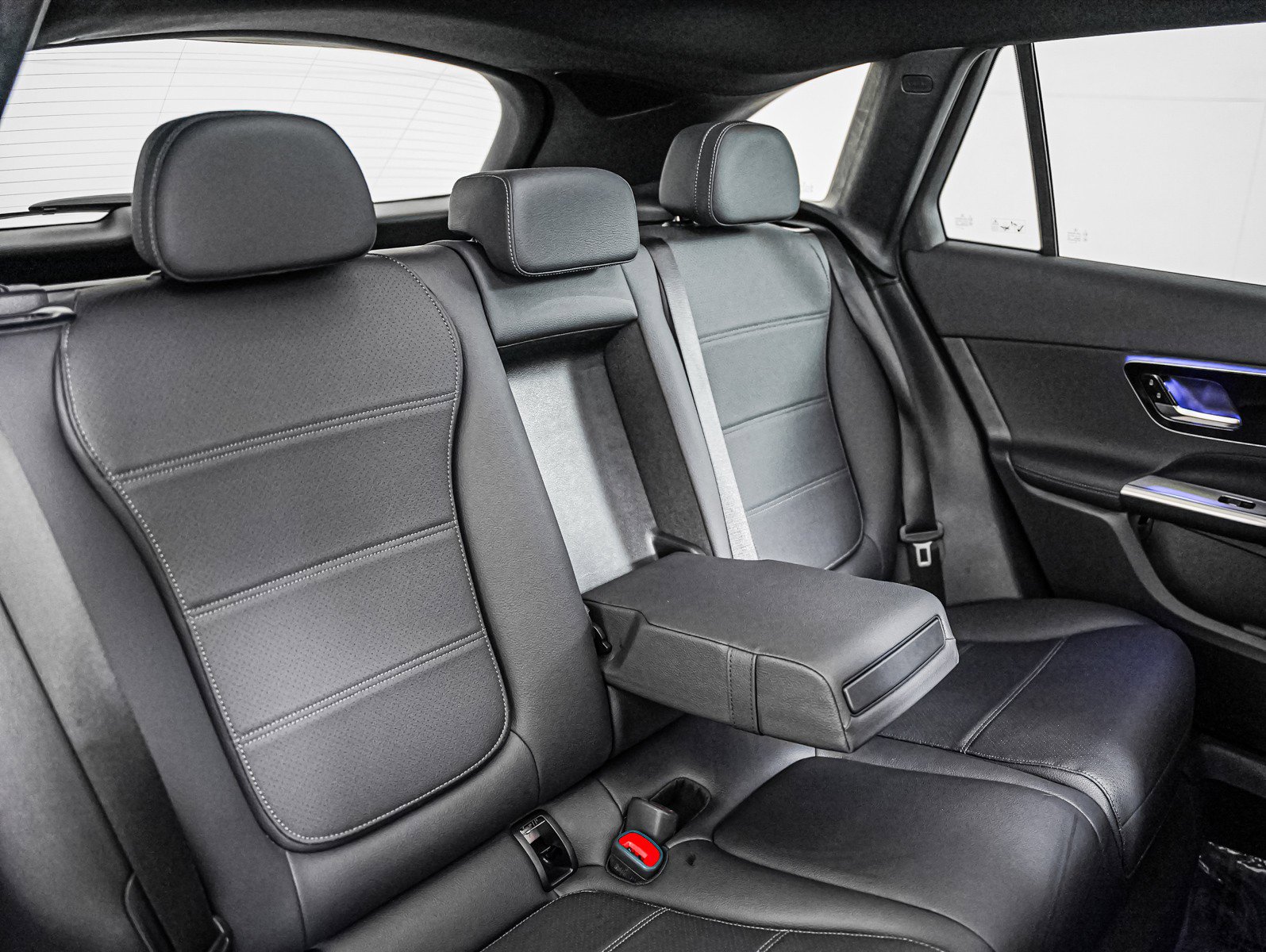 Certified 2026 Mercedes-Benz GLC 300 image 14