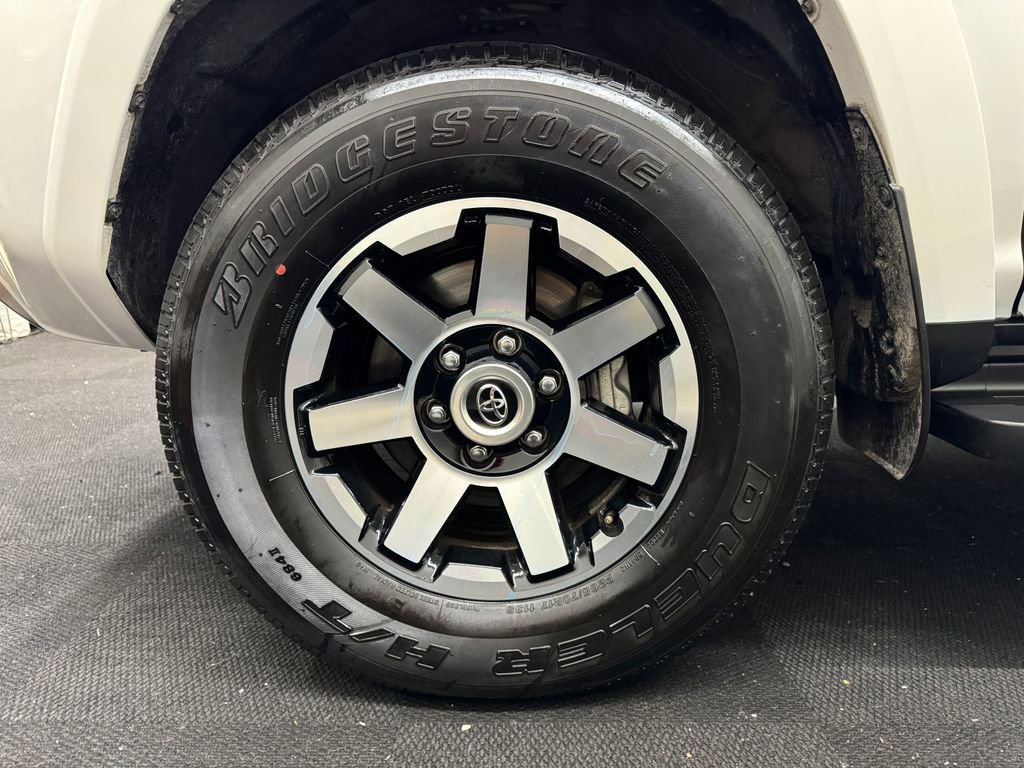 Used 2024 Toyota 4Runner TRD Off-Road image 20