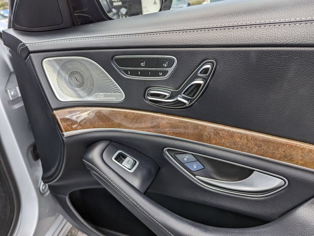 Used 2015 Mercedes-Benz S 550 4MATIC Sedan image 35