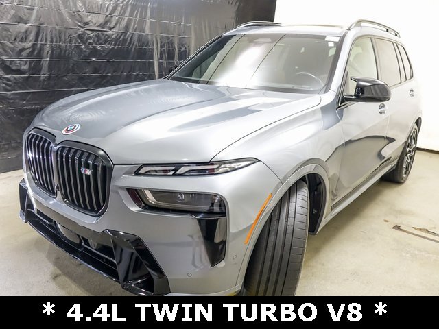 Used 2023 BMW X7 M60i w/ Executive Package image 4