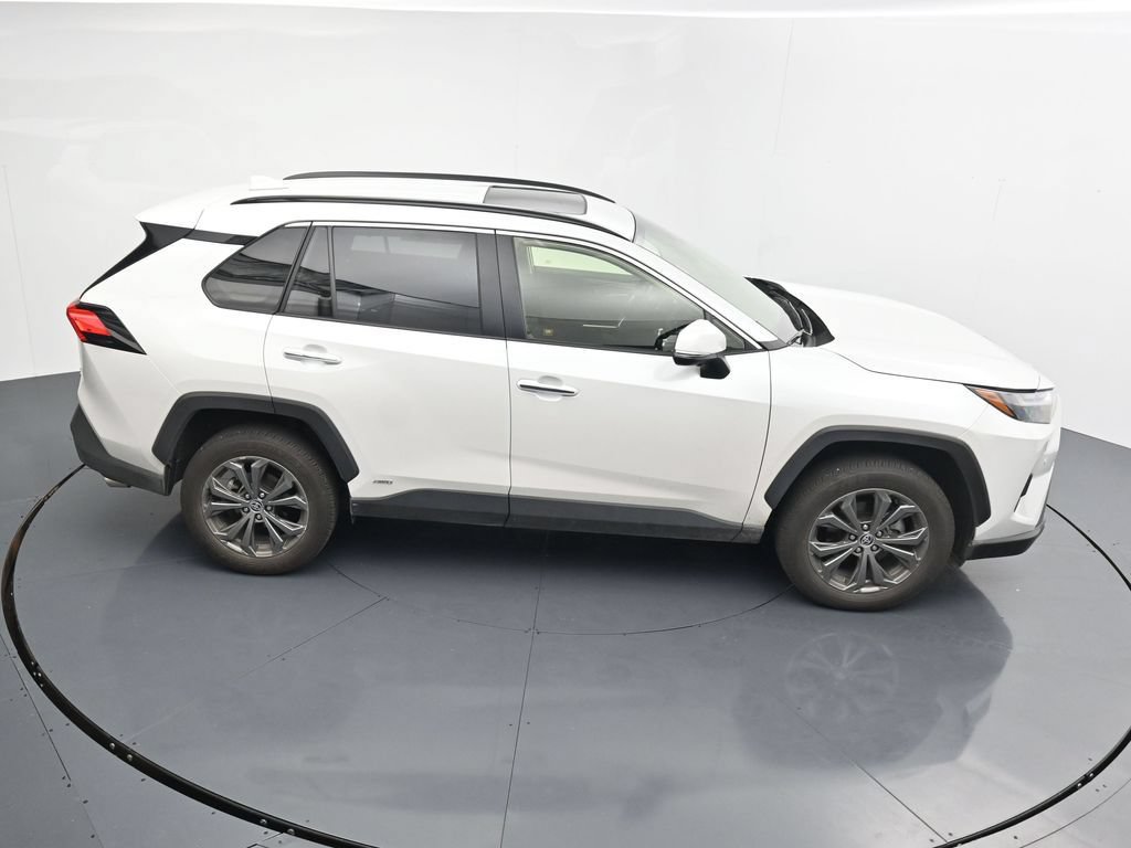 Used 2024 Toyota RAV4 Limited w/ Advanced Technology Package AWD/4WD image 29