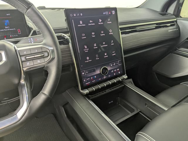 Used 2025 GMC Sierra EV Denali AWD/4WD image 14