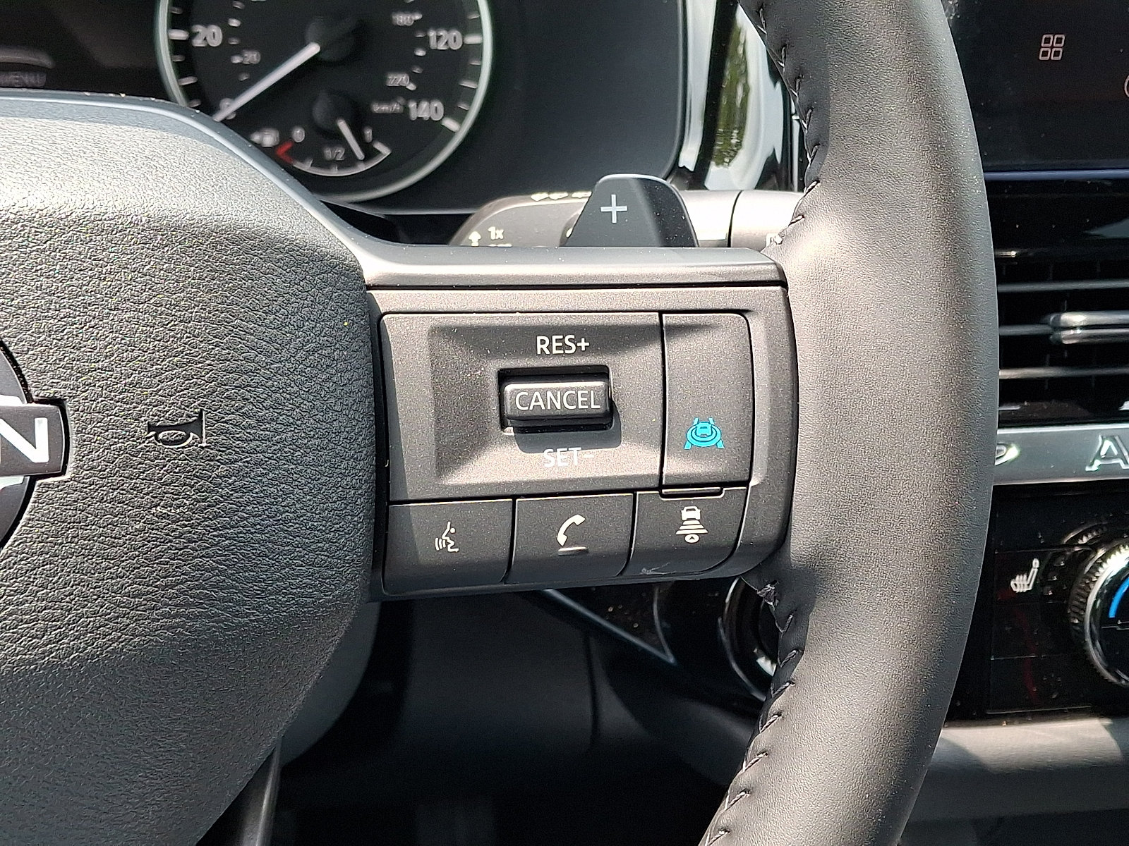 Used 2026 Nissan Pathfinder SV AWD/4WD image 21