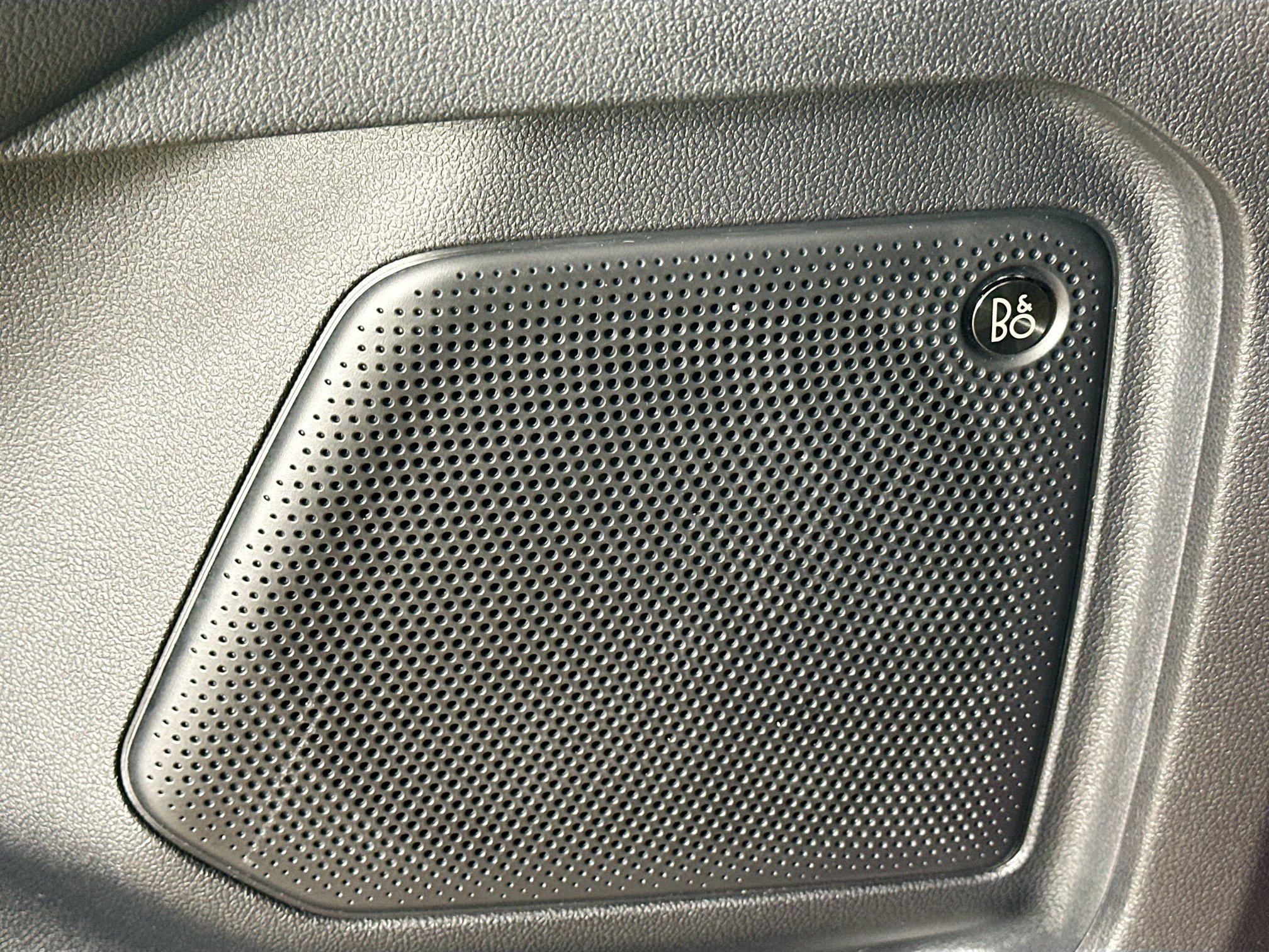 Used 2022 Ford Escape Titanium w/ Titanium Premium Package image 25