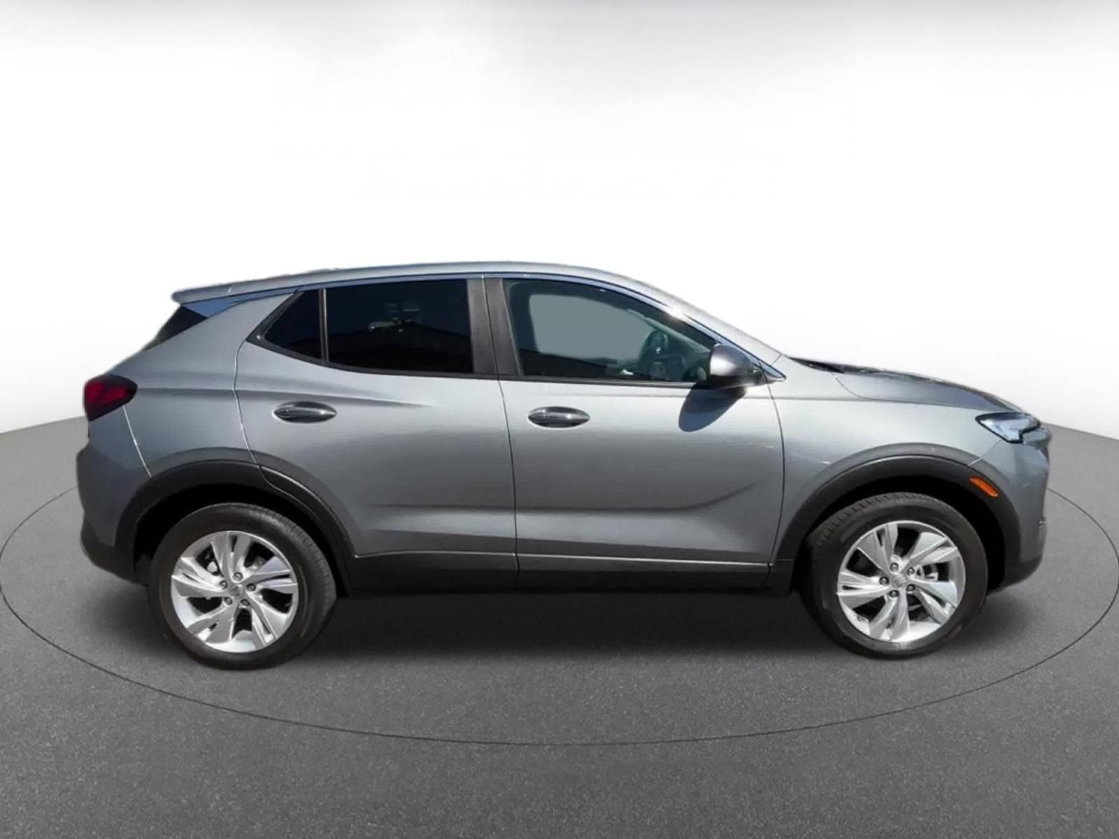 Used 2025 Buick Encore GX Preferred AWD/4WD image 15