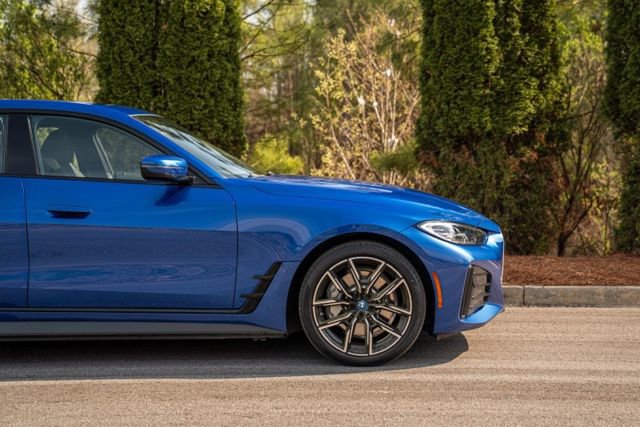 Used 2023 BMW i4 eDrive40 w/ M Sport Package image 14