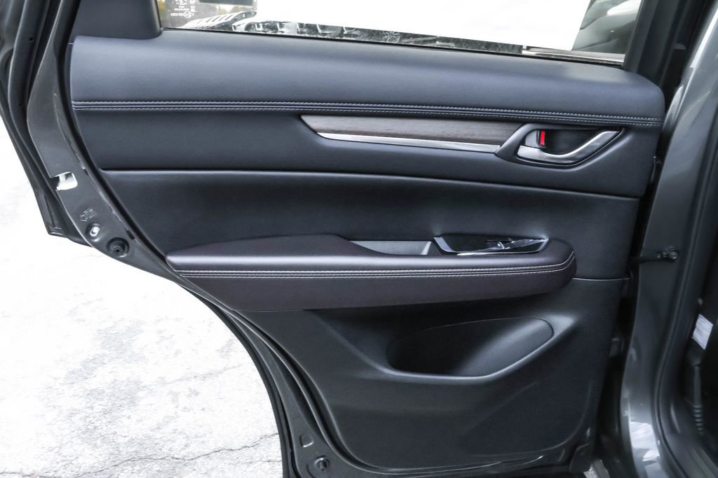New 2025 MAZDA CX-5 Signature AWD/4WD image 32