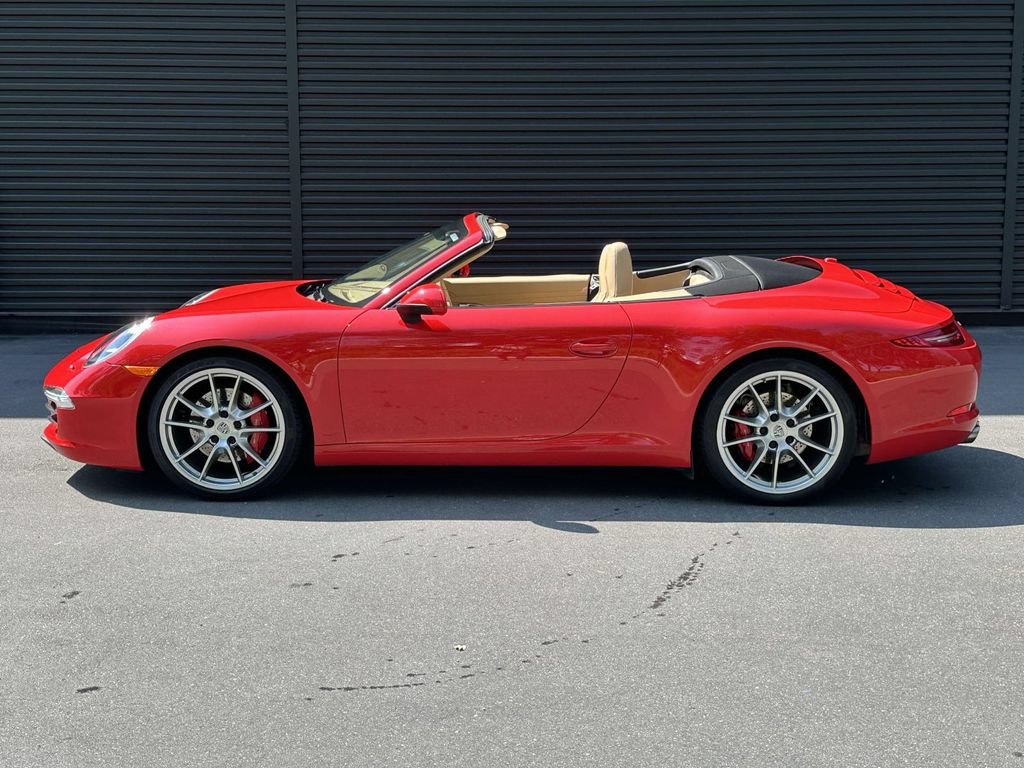 Used 2014 Porsche 911 Carrera S RWD image 2
