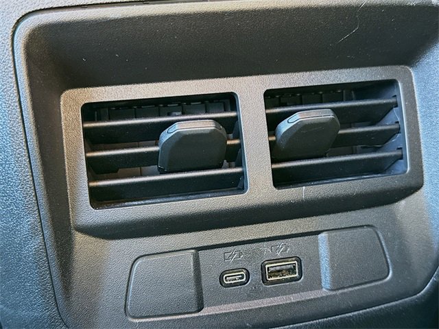 New 2024 Chevrolet Colorado LT w/ LT Convenience Package III image 31