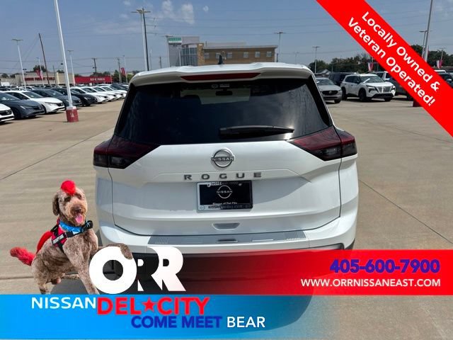 New 2026 Nissan Rogue SV FWD image 4