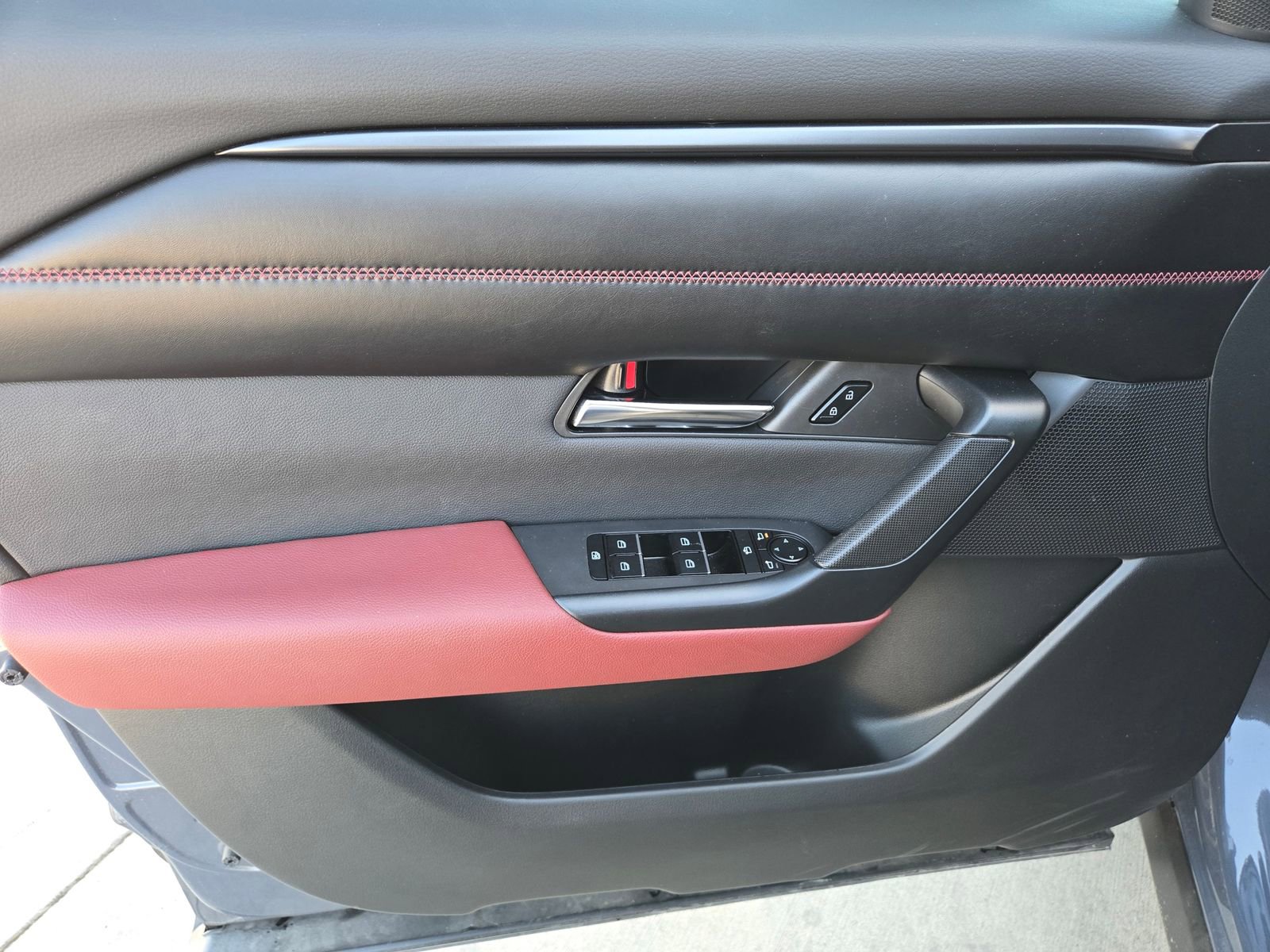 Used 2025 MAZDA CX-50 2.5 Hybrid w/ Weather Package image 29