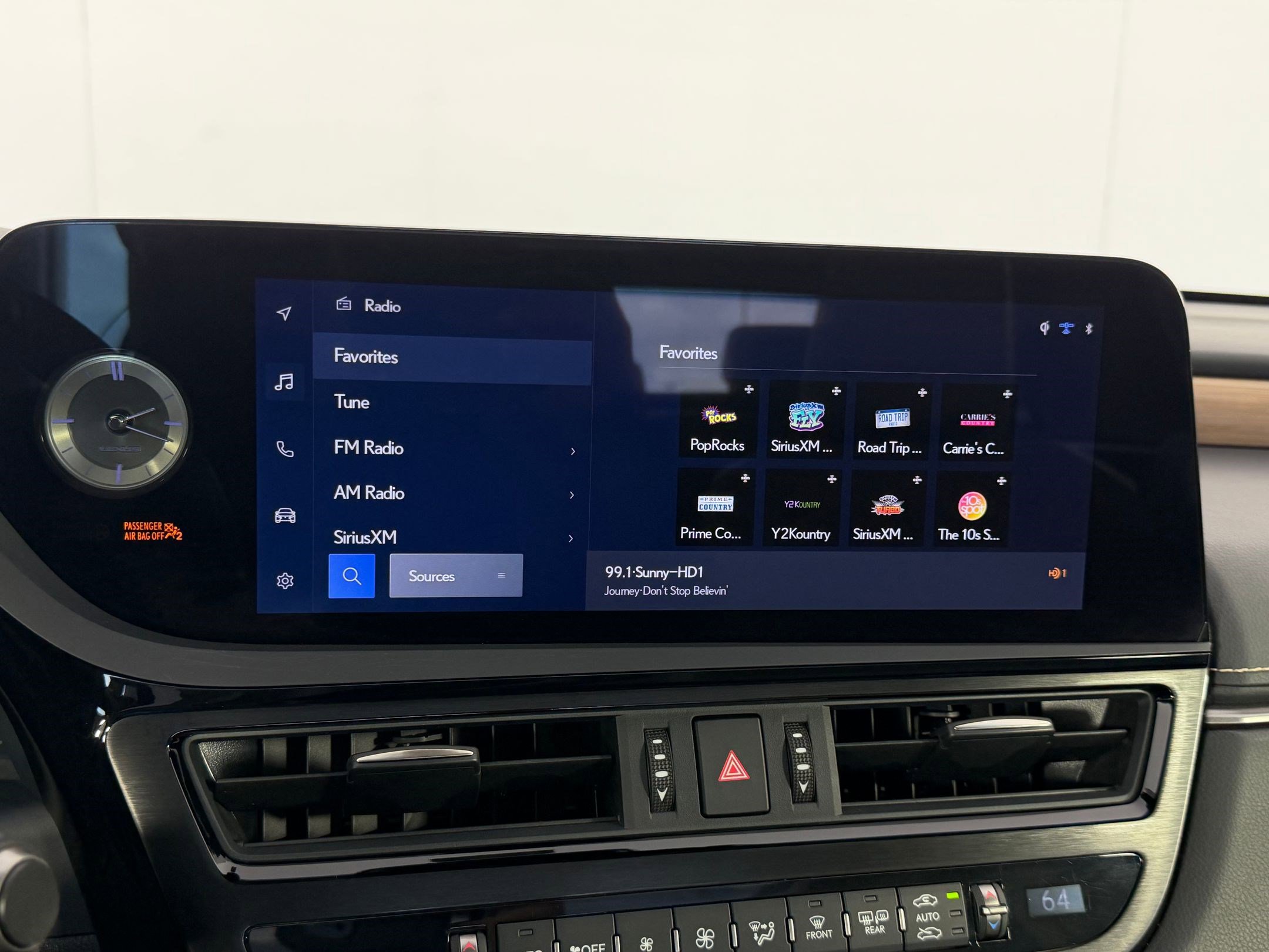 Used 2024 Lexus ES 350 w/ Technology Package image 26