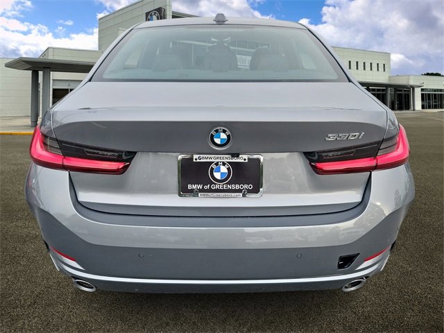 New 2025 BMW 330i Sedan w/ Premium Package image 6