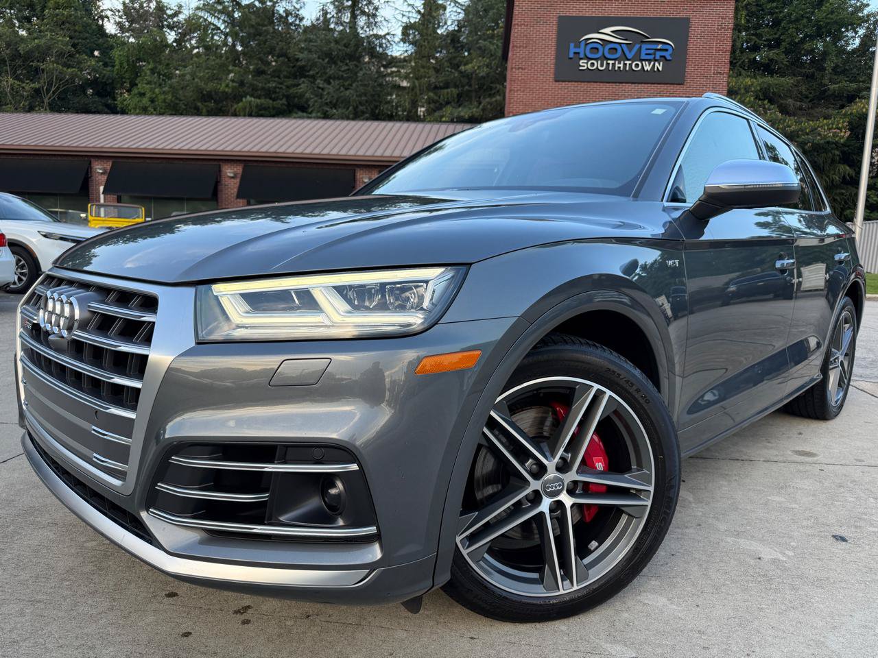 Used 2018 Audi SQ5 Prestige AWD/4WD image 1