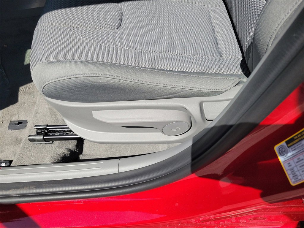 Used 2025 Hyundai Elantra SE image 10