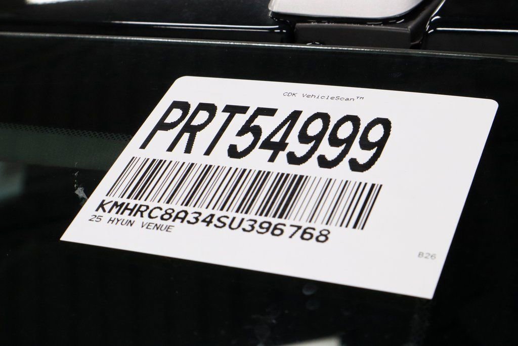 Certified 2025 Hyundai Venue SEL image 34