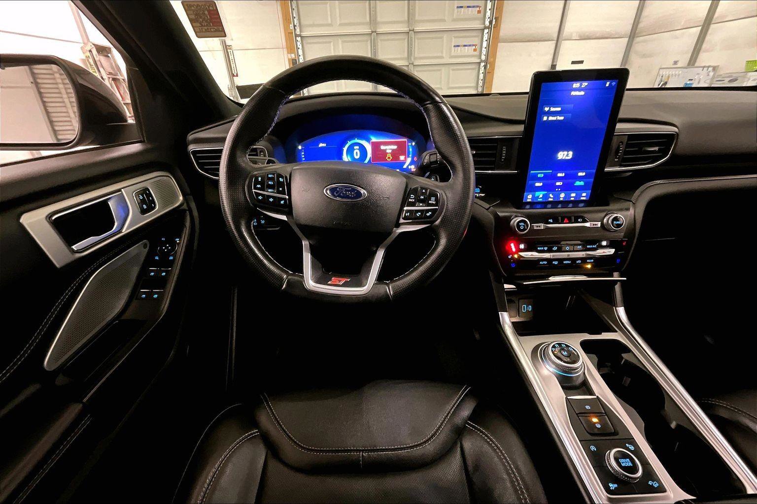 Used 2020 Ford Explorer ST w/ Premium Technology Package image 5