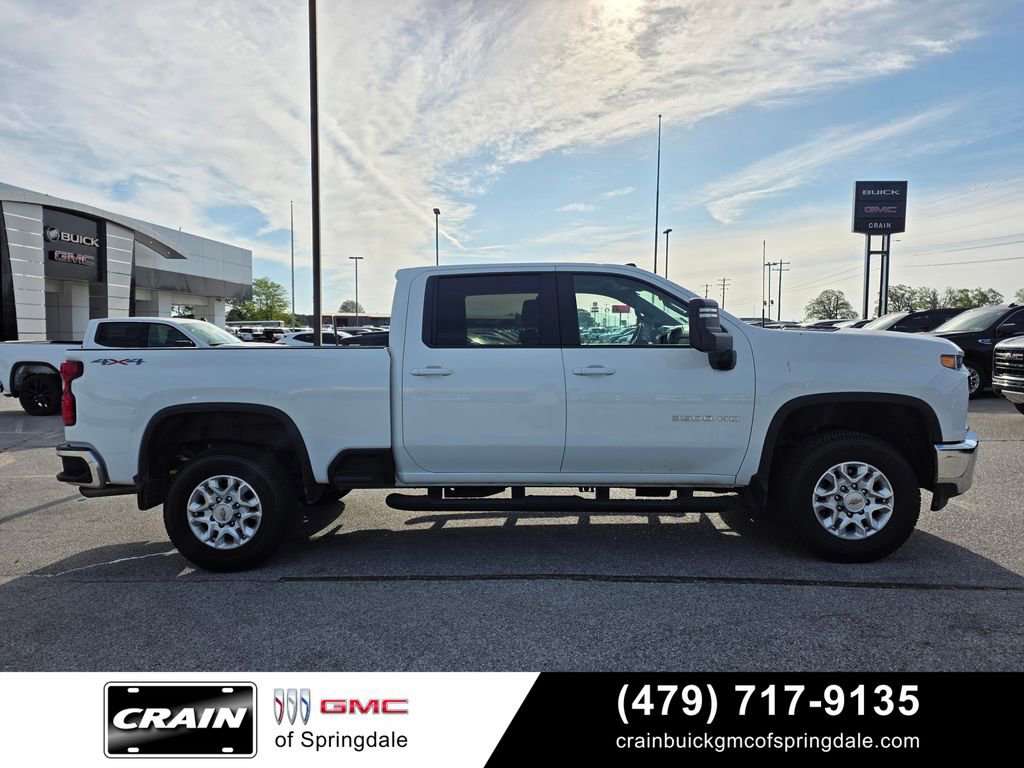 Used 2022 Chevrolet Silverado 3500 LT w/ Convenience Package AWD/4WD image 8