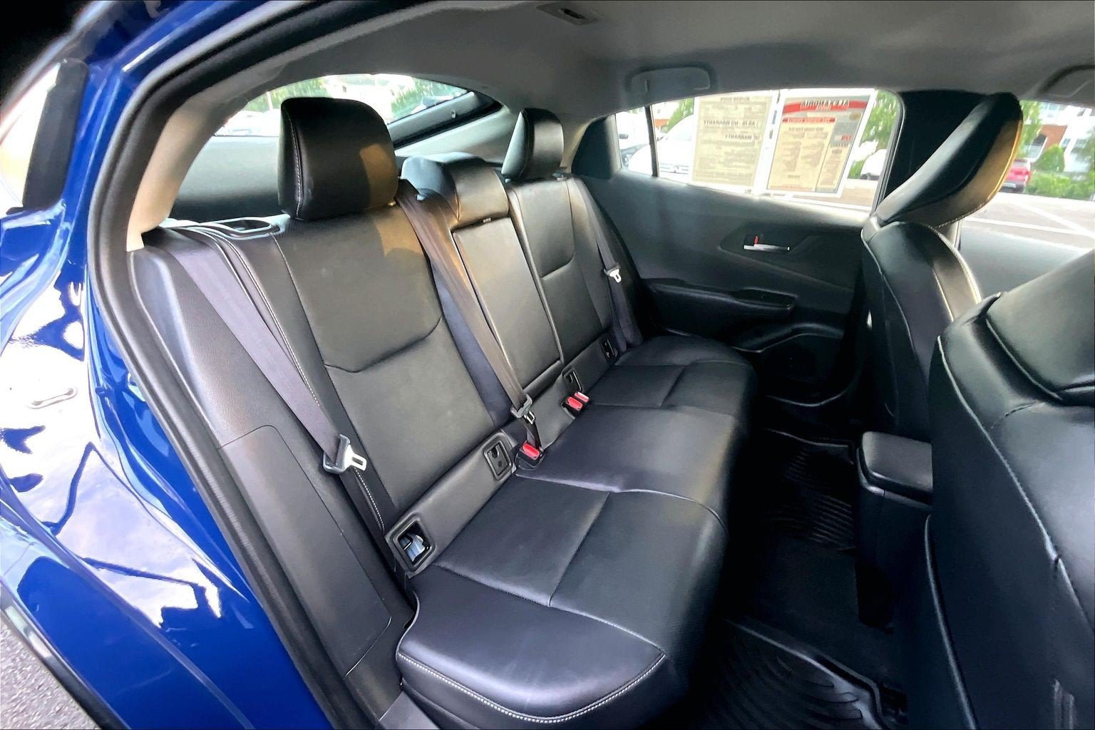 Used 2025 Toyota Prius XLE FWD image 25