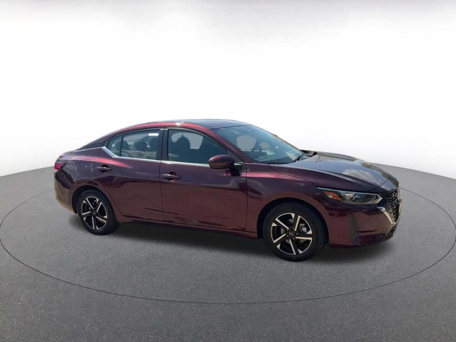 Used 2025 Nissan Sentra SV FWD image 2
