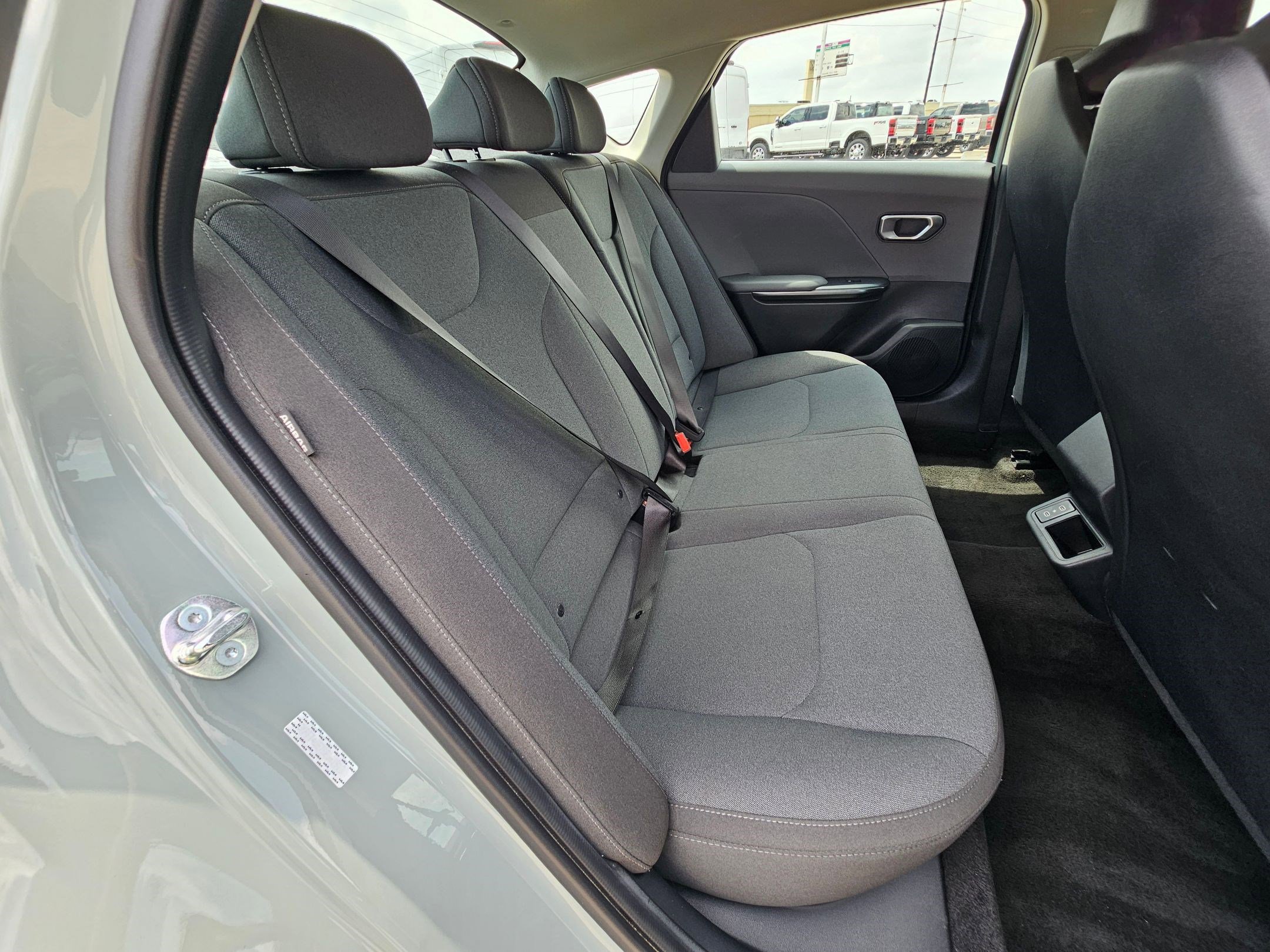 Used 2025 Kia K4 FWD image 31