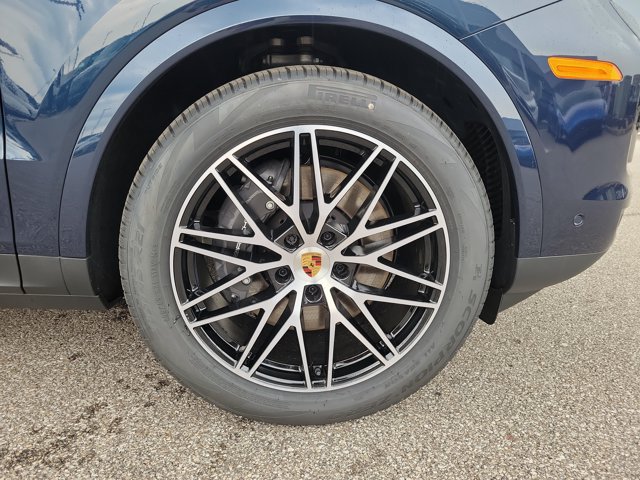 New 2026 Porsche Cayenne AWD/4WD image 11