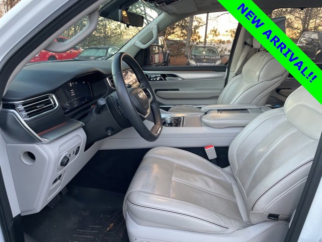 Used 2023 Jeep Grand Wagoneer L Series II w/ Premium Group II image 7