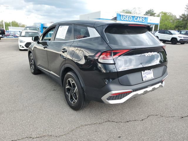 Used 2023 Kia Sportage LX image 3