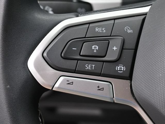 Used 2023 Volkswagen Atlas SE AWD/4WD image 17