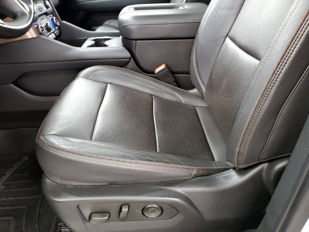 Used 2022 Chevrolet Tahoe High Country image 13