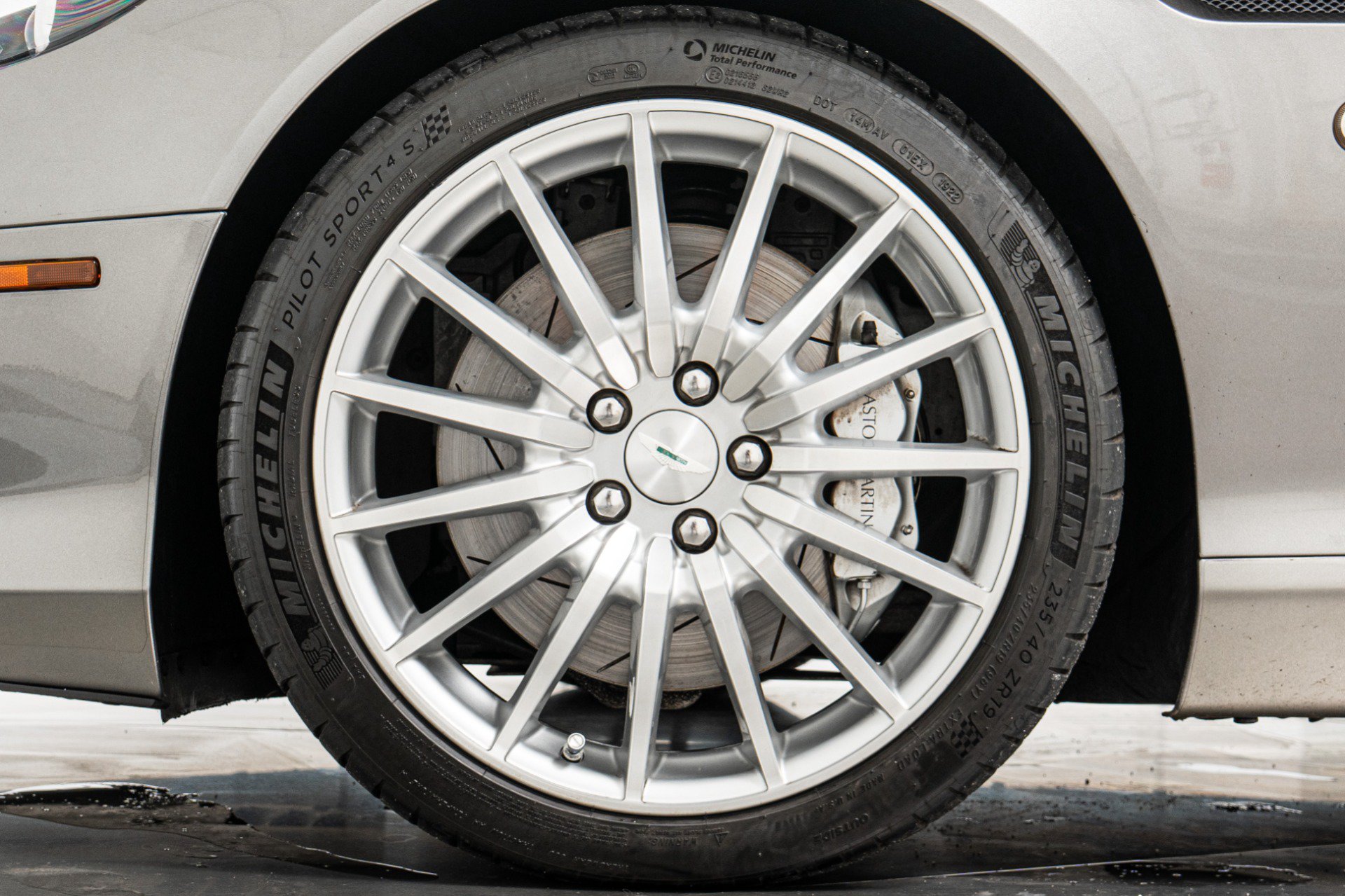 Used 2008 Aston Martin DB9 Volante RWD image 10