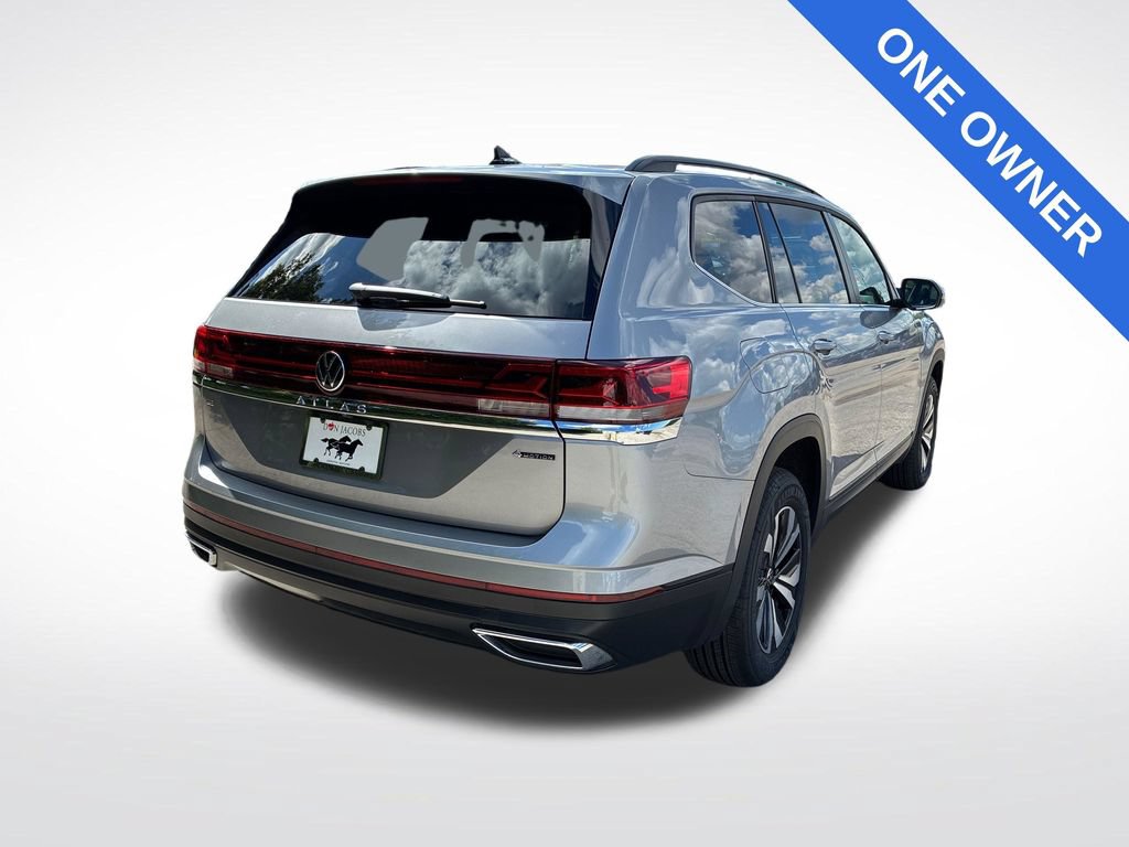 Used 2024 Volkswagen Atlas SE AWD/4WD image 3