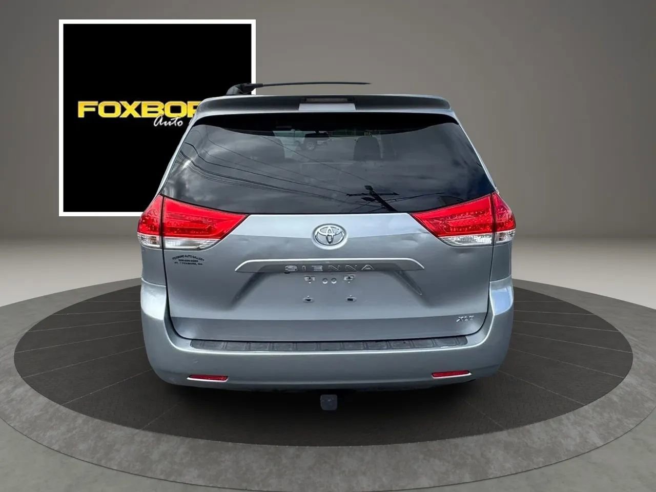 Used 2013 Toyota Sienna XLE FWD image 6