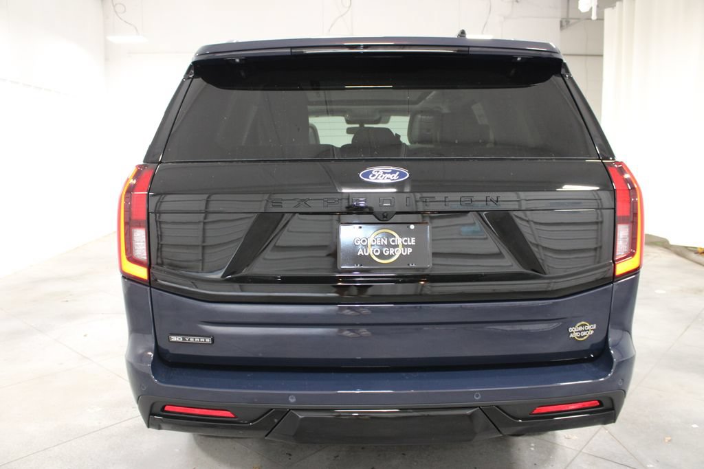 New 2027 Ford Expedition Platinum RWD image 7