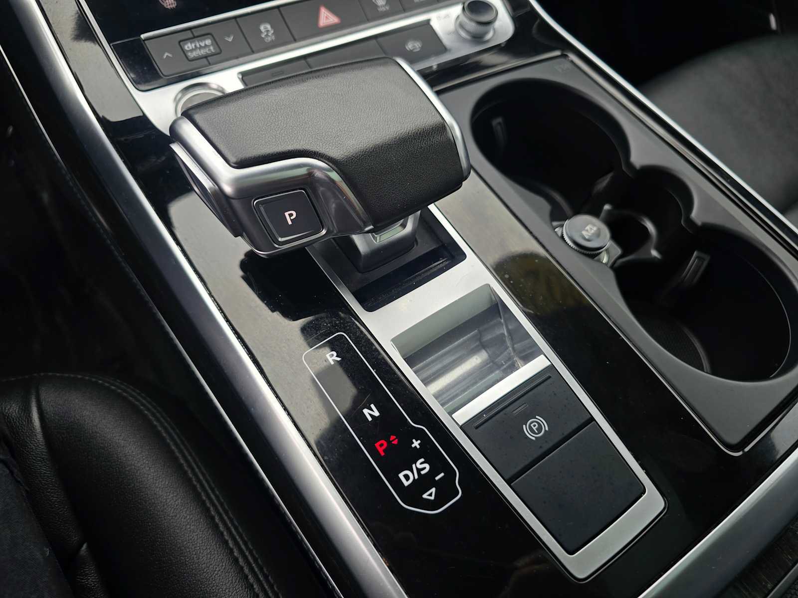 Used 2024 Audi Q7 Premium Plus image 37