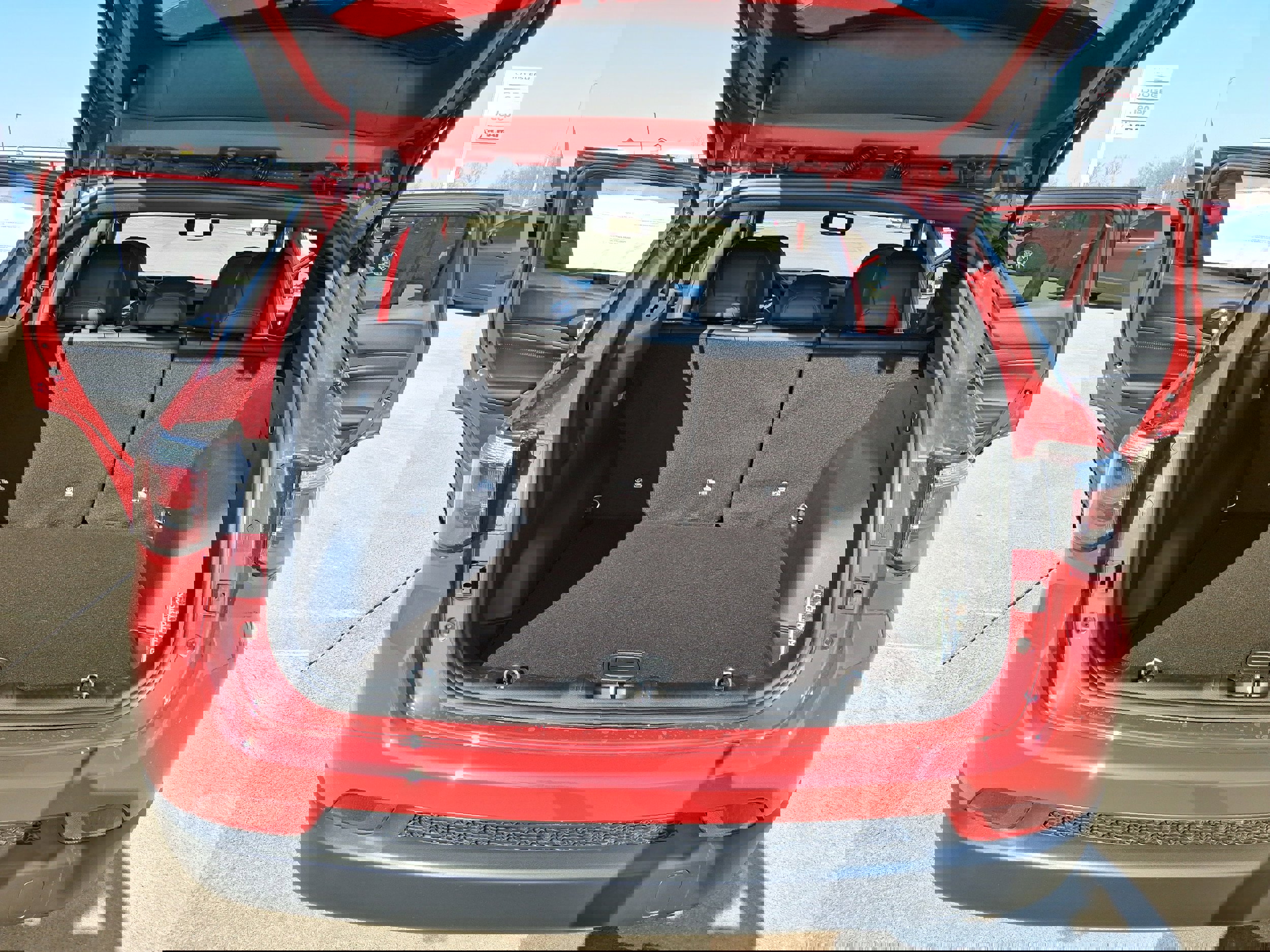 New 2026 Jeep Compass Latitude image 16