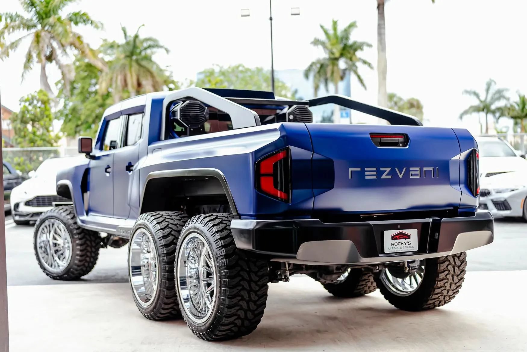 Used 2021 Jeep Gladiator Sport AWD/4WD image 11