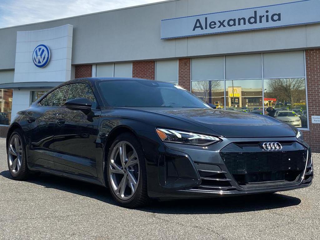 Used 2023 Audi e-tron GT Premium Plus video 1